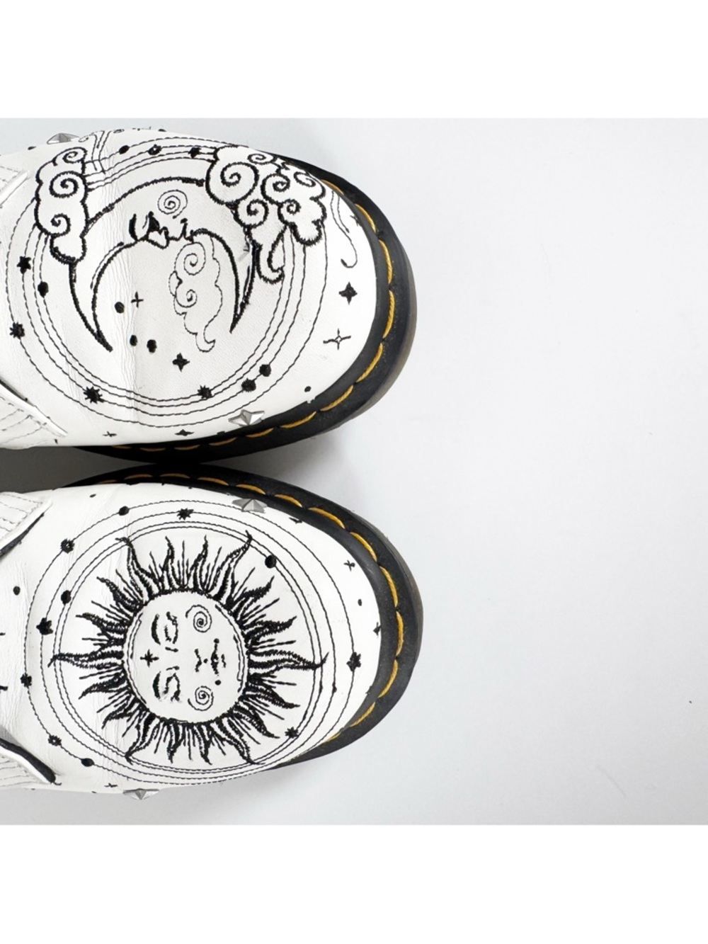 Doc Martens 1461 Cosmic Embroidered Leather Oxford Shoes | 8 (39) - Picture 13 of 15